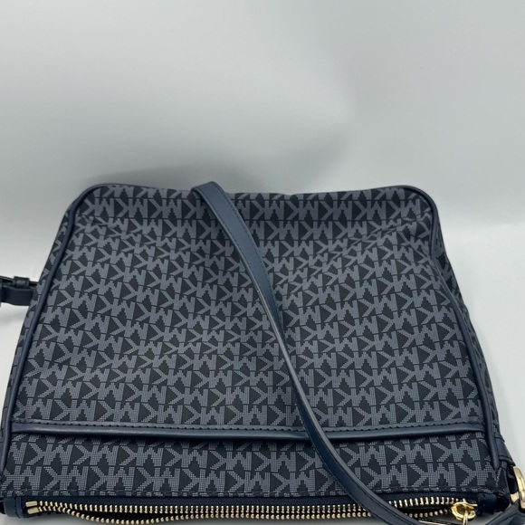 MICHAEL Kors Logo Jet Set Charm Large North South Crossbody, purse, bag - Picture 6 of 13